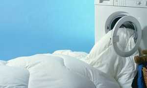 Как дома выстирать большое одеяло в стиральной машинке правильно?