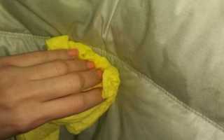 Как вывести засаленность на рукавах курточки, какие использовать средства при стирке, советы и рекомендации