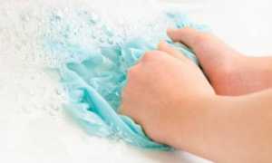 Как и чем отстирать пятна зеленки с одежды: полезные советы