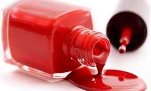 Как отмыть лак для ногтей, отстирать одежду от следов шеллака эффективно и быстро