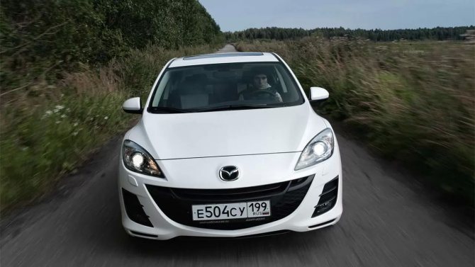 Передняя часть Мазды 3 БЛ