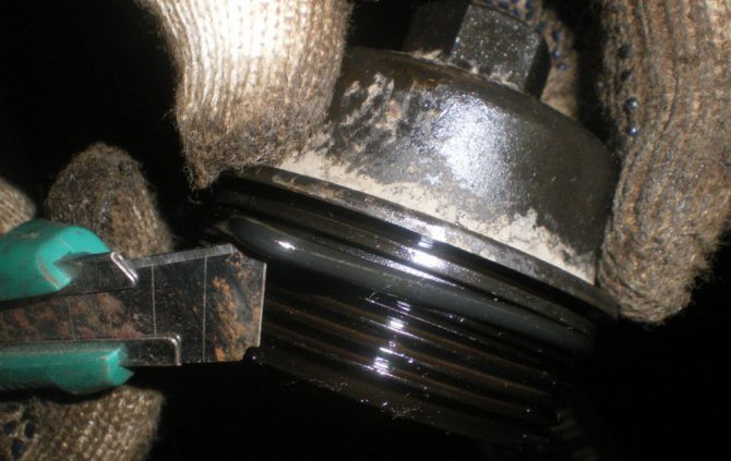 Сменить уплотнитель