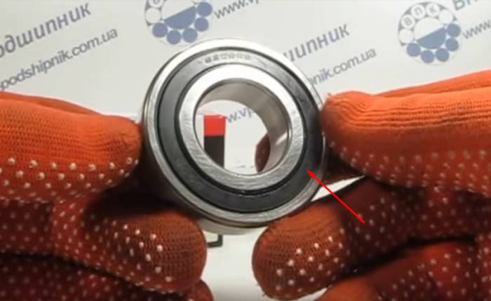 Металлический подшипник с сальником