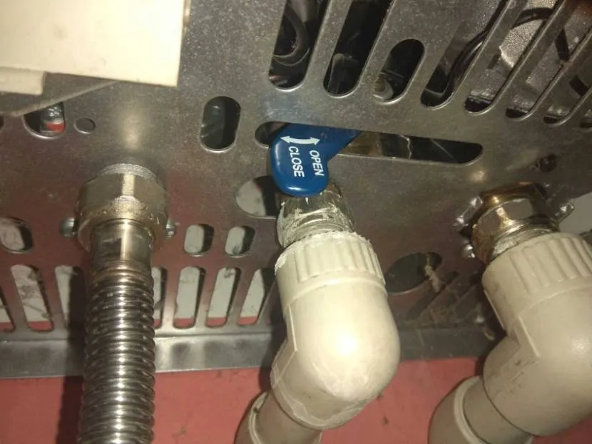 Подключение агрегата к водопроводу Подключение агрегата к водопроводу