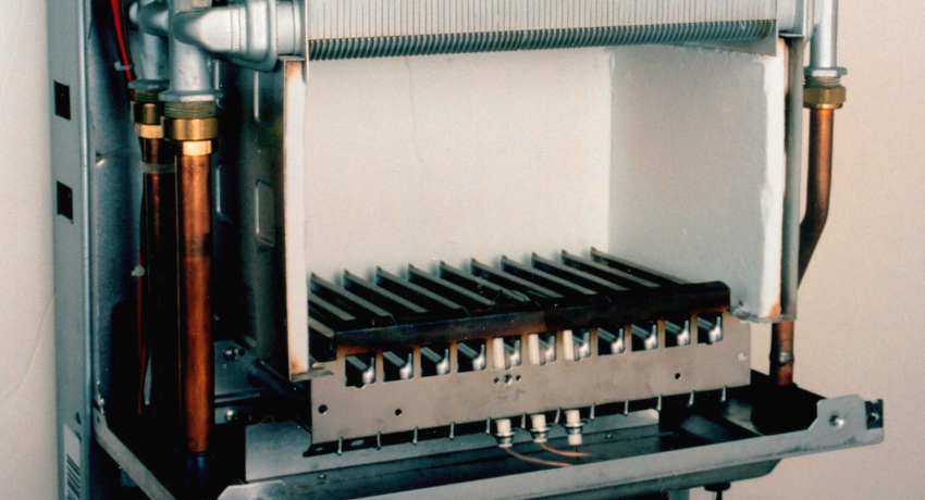 Керамическая газовая горелка имеет целый ряд преимуществ перед эжекторной Керамическая газовая горелка имеет целый ряд преимуществ перед эжекторной