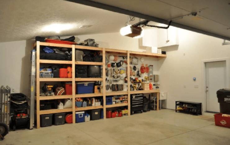 Изготовленные своими руками полки и стеллажи выйдут дешевле покупных