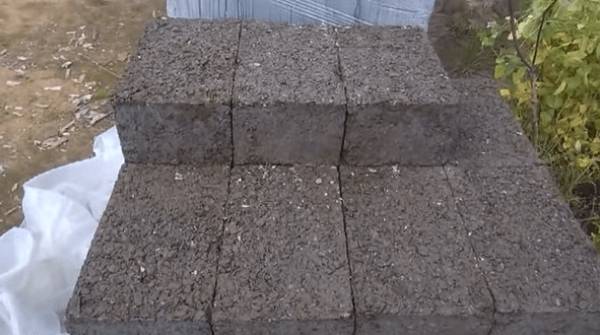 Изготовленные вручную блоки