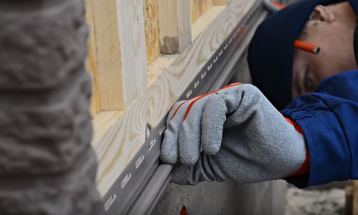 Выравнивание профиля по горизонтали