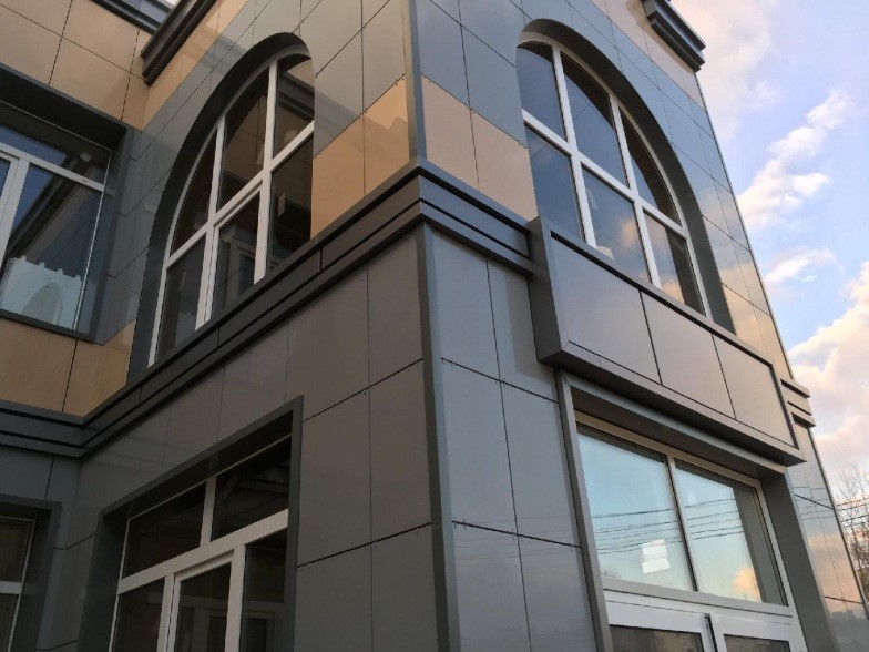 Вентфасад офисного здания