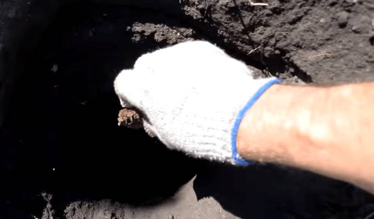 Замер глубины лунки