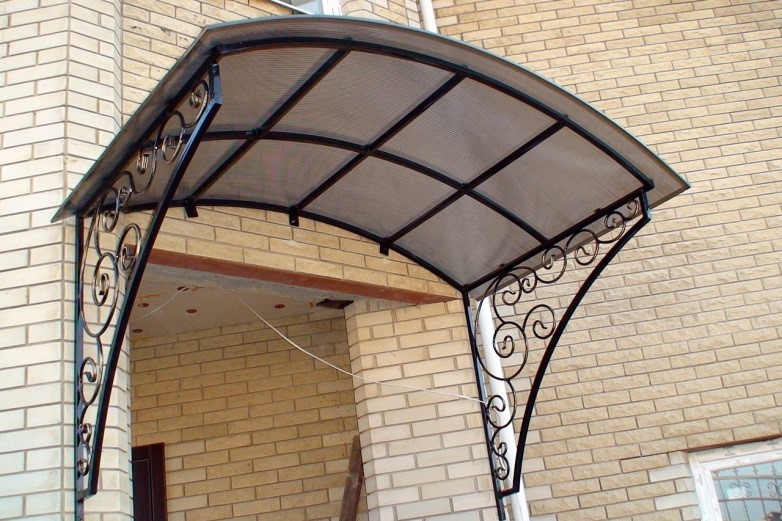 Навес арочного типа