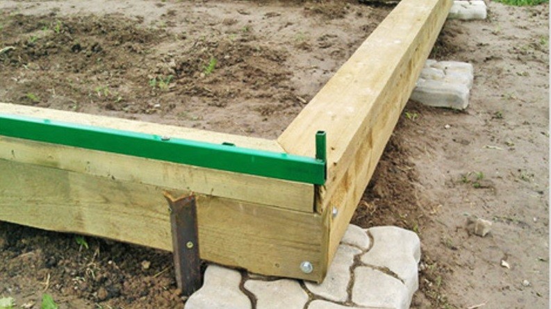 Незаглубленный фундамент из бруса