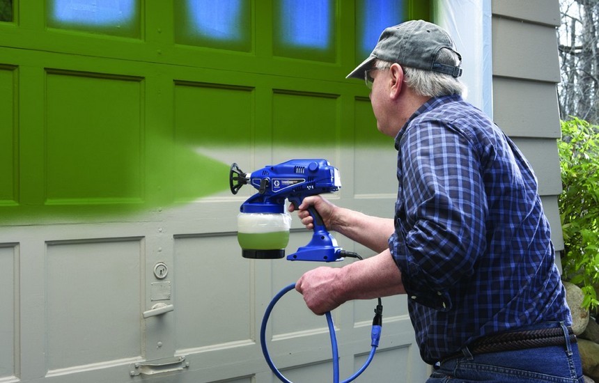 Обращайте внимание на материал, из которого изготовлен краскопульт