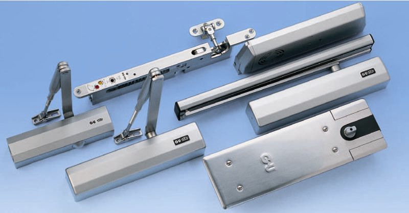 При выборе модели необходимо учитывать нагрузки, которым будет подвергаться доводчик