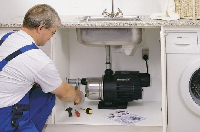 Насос под раковиной без гидроаккумулятора