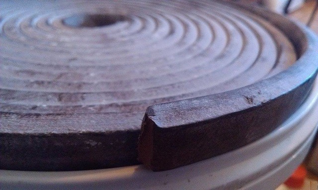 Гидроизоляционный бентонито-каучуковый шнур.